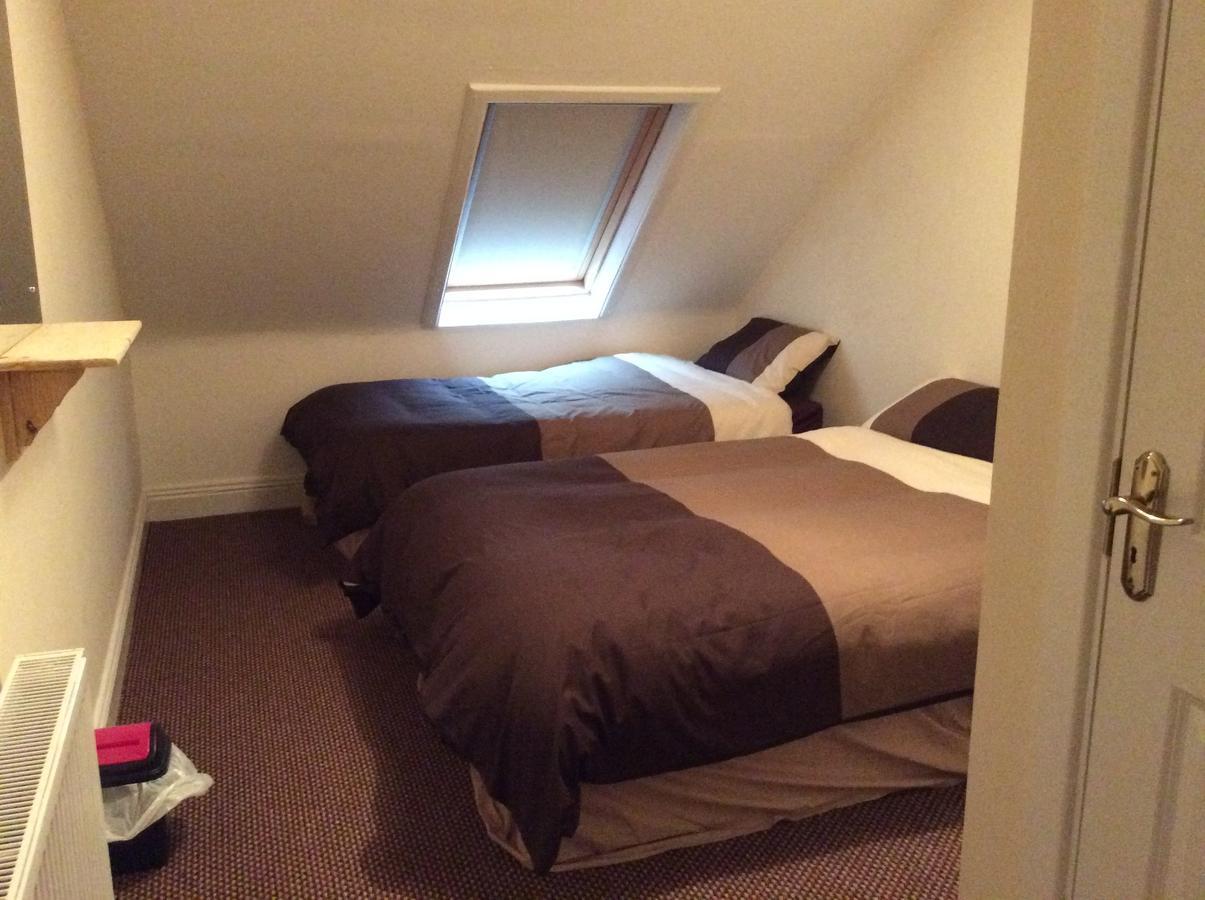 The Lough Inn Galway Extérieur photo